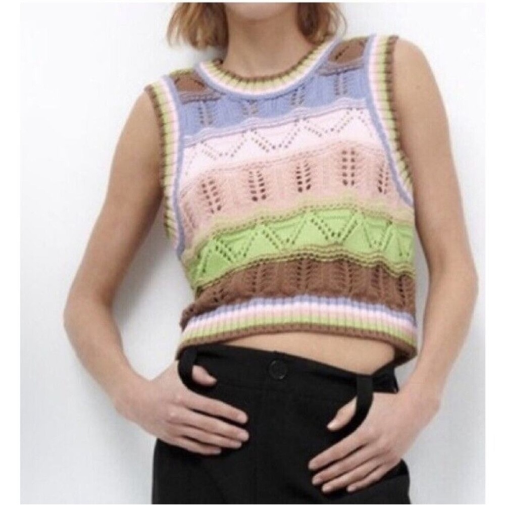 Zara Multicolor Crochet Knit Cropped Sleeveless
Sweater Vest Size Small